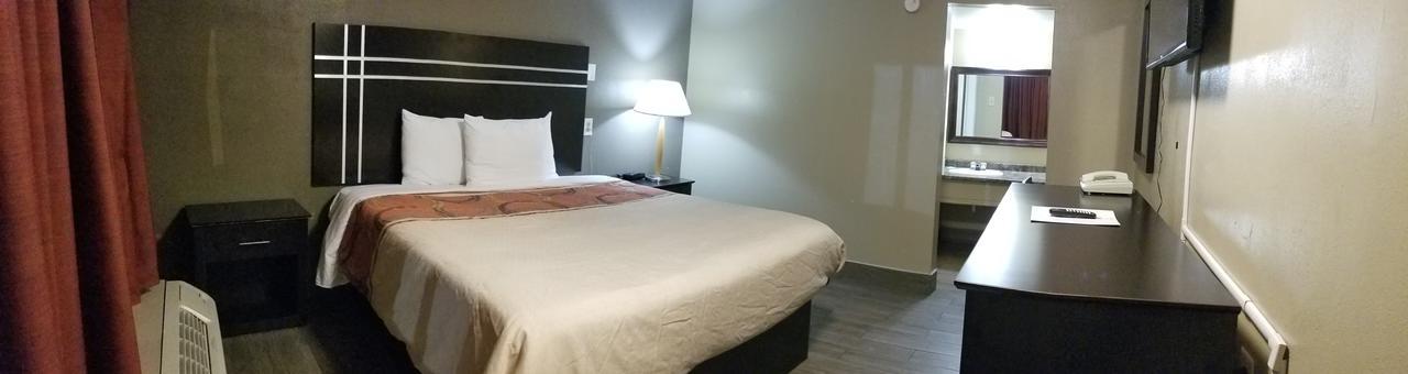 Executive Inn & Suites Beeville Экстерьер фото