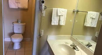 Executive Inn & Suites Beeville Экстерьер фото